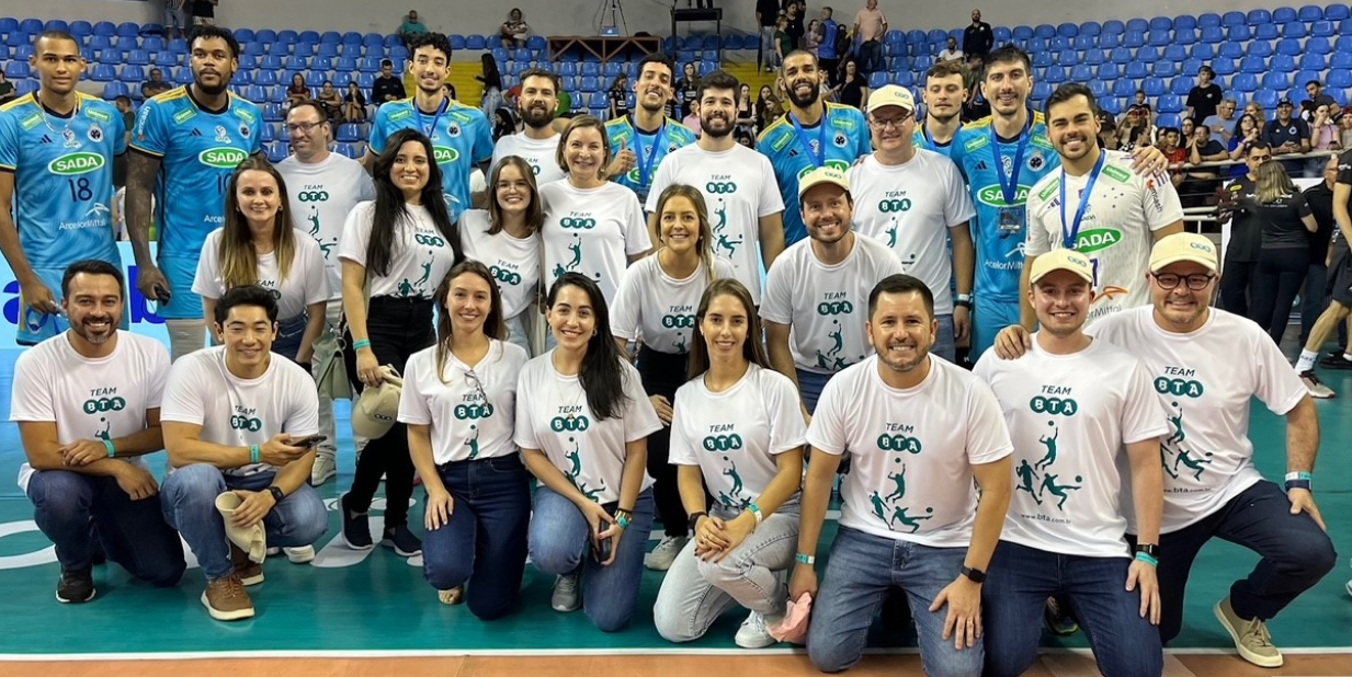 You are currently viewing Vôlei e Educação: Como as Escolas Promovem o Jogo no Brasil